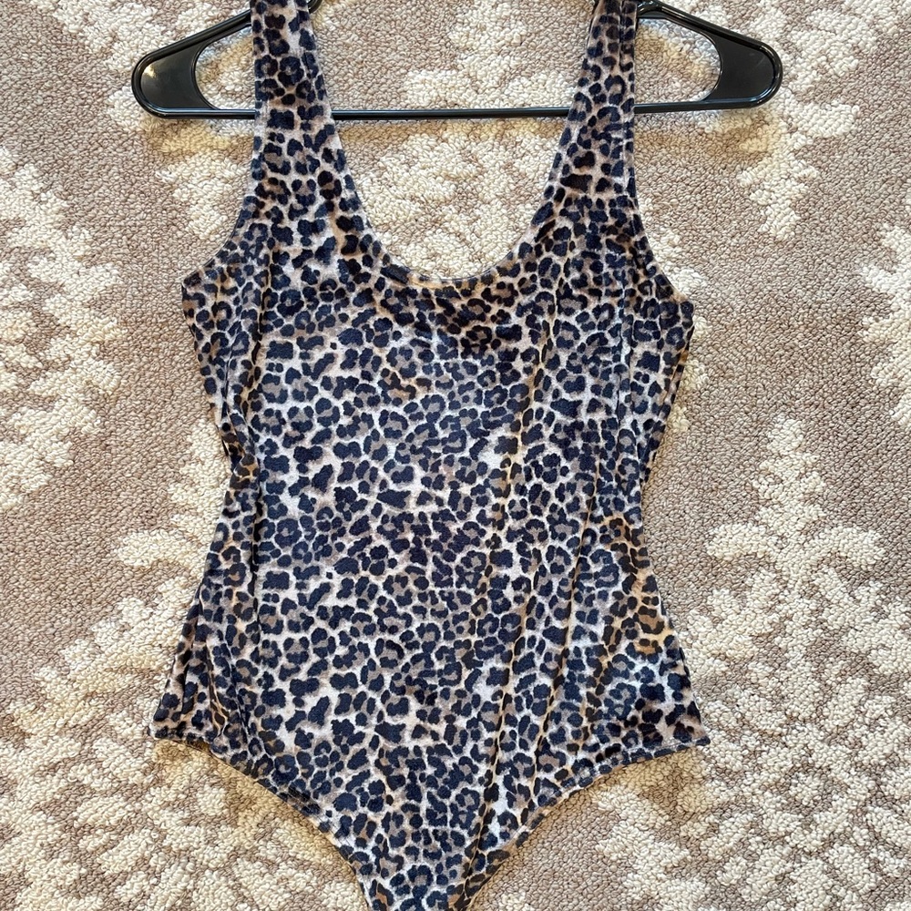 Elodie Ivory Leopard Animal Print bodysuit onesie Small Nordstrom Rack NWT